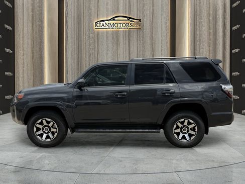 Used 2024 Toyota 4Runner TRD Off-Road image 4