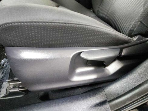 Certified 2018 Toyota Prius Three FWD image 14