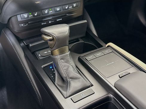 Used 2019 Lexus ES 350 Luxury image 19