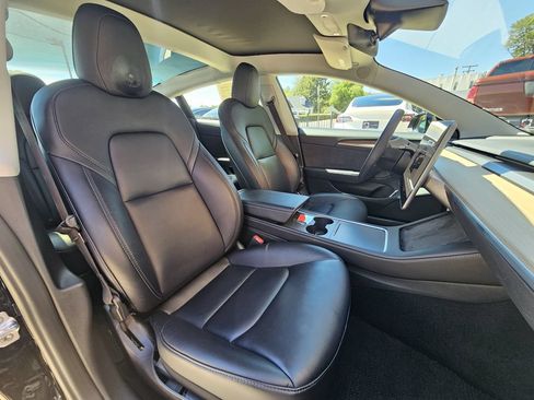 Used 2022 Tesla Model 3 RWD image 16