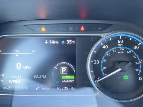 Used 2018 Nissan Leaf SV w/ Protection Package image 23