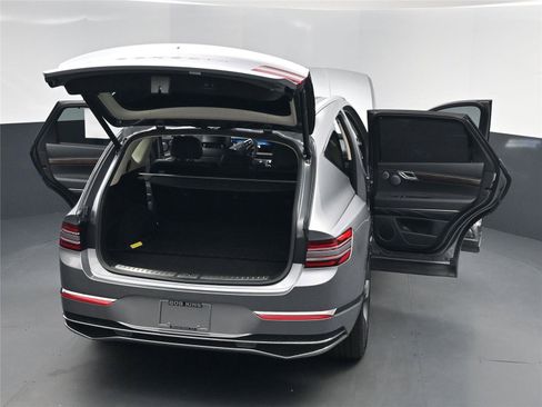Used 2025 Genesis GV80 3.5T Prestige image 26