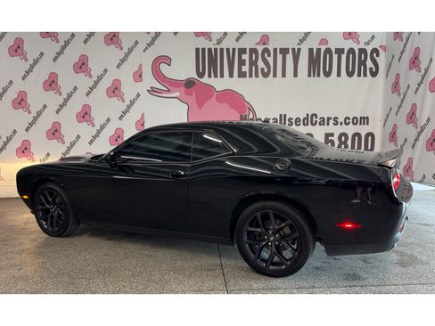 Used 2020 Dodge Challenger SXT w/ Blacktop Package RWD image 13