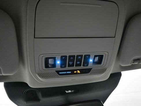 Used 2025 Ford Explorer Platinum w/ Ultimate Package image 21