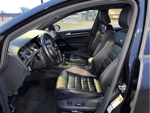 Used 2016 Volkswagen Golf R 4-Door image 10