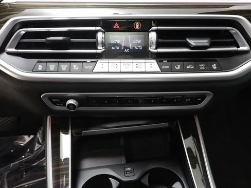 Used 2023 BMW X5 xDrive40i w/ Executive Package AWD/4WD image 13