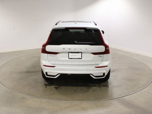 New 2026 Volvo XC60 T8 Ultra w/ Protection Package Premier image 4