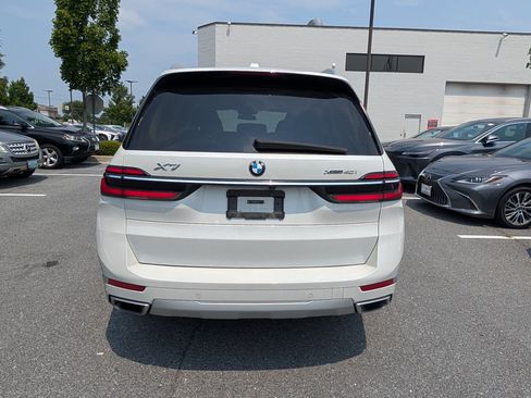 Used 2024 BMW X7 xDrive40i AWD/4WD image 4