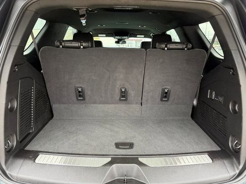 Used 2025 Chevrolet Tahoe Z71 w/ Comfort Package image 20