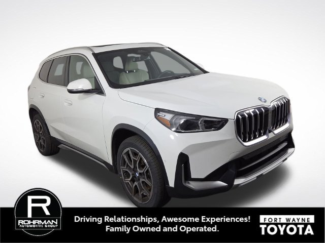 Used 2025 BMW X1 xDrive28i w/ Premium Package AWD/4WD image 4