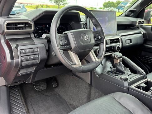 Used 2025 Toyota 4Runner Limited RWD image 12