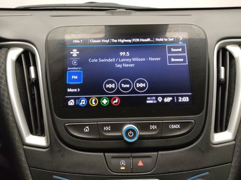 Used 2025 Chevrolet Malibu LT image 25