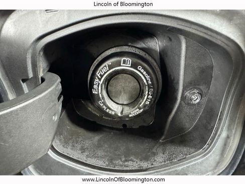 Used 2016 Lincoln MKX Reserve w/ Climate Package image 29