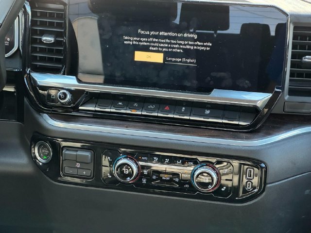 Used 2026 GMC Sierra 1500 SLT w/ Max Trailering Package AWD/4WD image 16