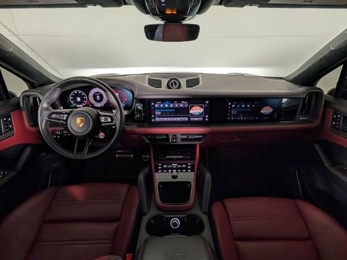 Certified 2024 Porsche Cayenne Turbo GT image 20