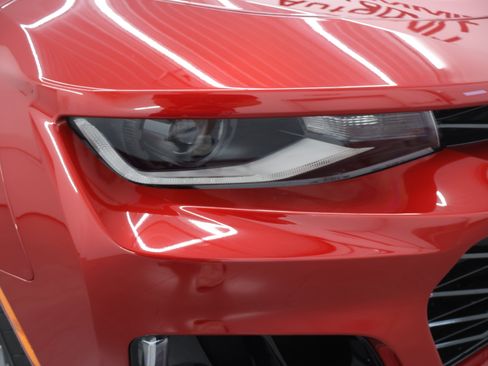 Used 2017 Chevrolet Camaro ZL1 RWD image 22
