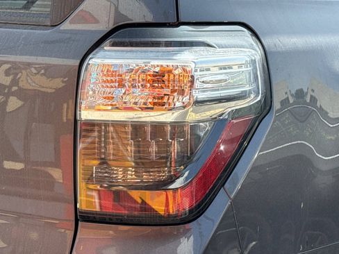 Used 2023 Toyota 4Runner TRD Off-Road Premium w/ Off Road Premium Plus Package image 7