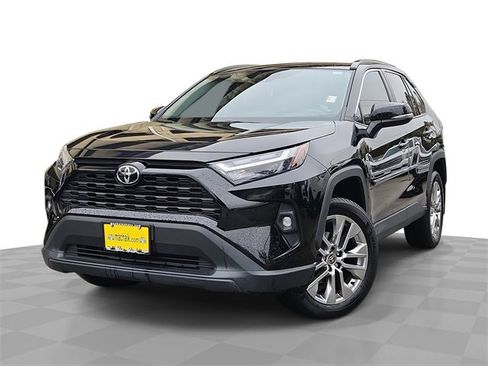 Used 2024 Toyota RAV4 XLE Premium image 1