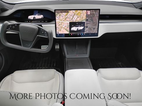 Used 2022 Tesla Model S Plaid AWD/4WD image 4