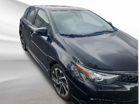 Used 2017 Toyota Corolla iM FWD image 3