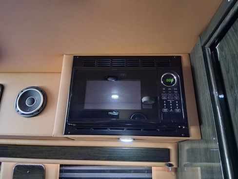 Used 2023 Mercedes-Benz Sprinter 3500 image 24