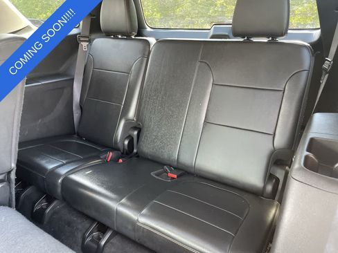 Used 2019 Chevrolet Traverse LT w/ LT Premium Package AWD/4WD image 18