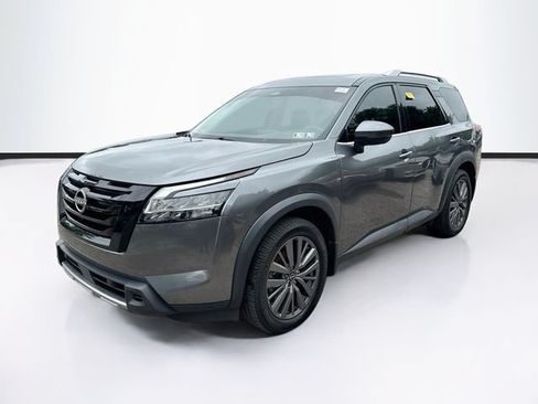 Used 2023 Nissan Pathfinder SL w/ SL Premium Package AWD/4WD image 3
