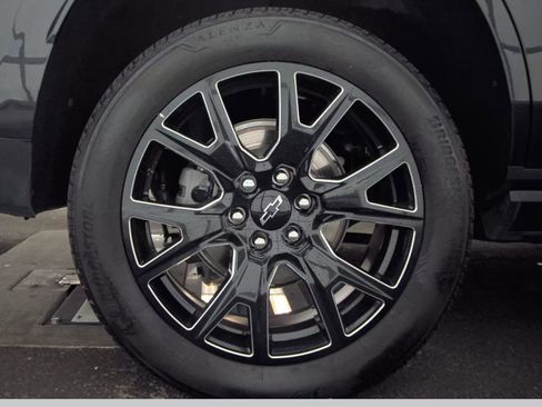 Used 2023 Chevrolet Tahoe High Country image 9