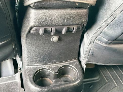 Used 2013 Jeep Wrangler Unlimited Sahara image 24