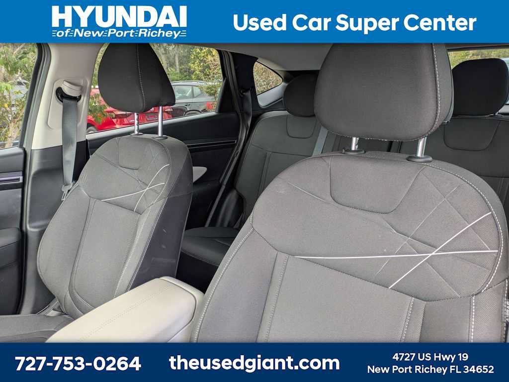 Used 2024 Hyundai Tucson SE FWD image 3