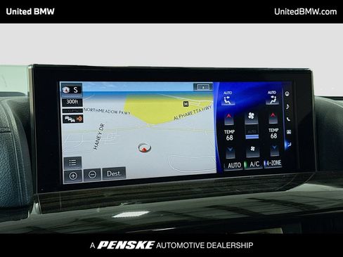 Used 2021 Lexus LX 570 4WD w/ Luxury Package image 8