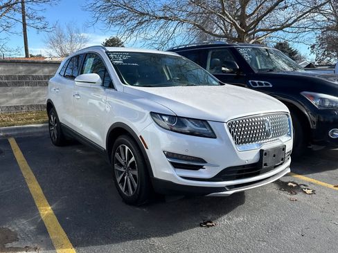 Used 2019 Lincoln MKC Reserve image 4