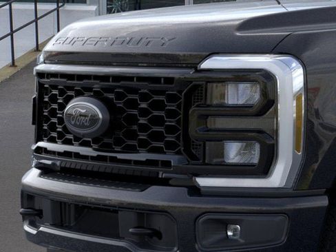 New 2026 Ford F250 XLT w/ XLT Premium Package image 17
