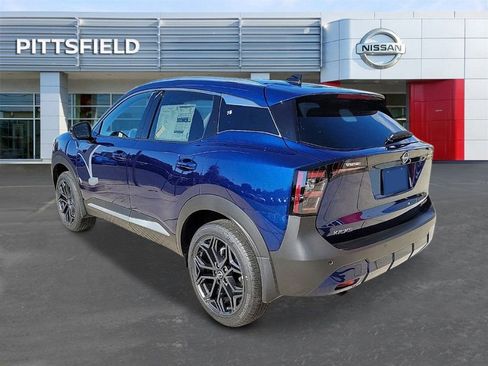 New 2026 Nissan Kicks SR image 5