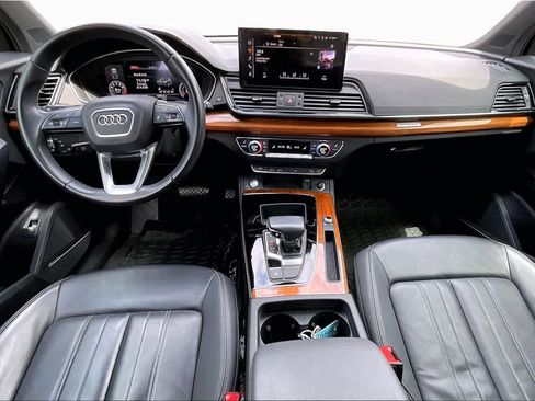 Used 2023 Audi Q5 2.0T Premium Plus w/ Premium Plus Package AWD/4WD image 16