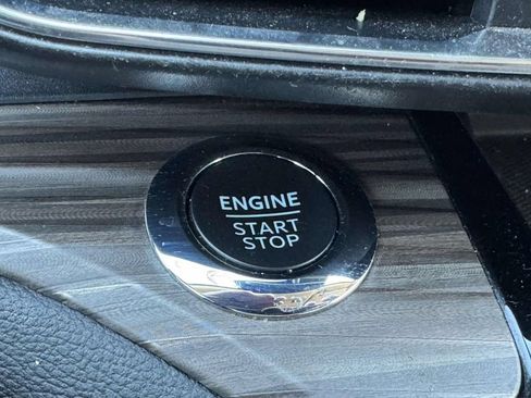 Certified 2022 Ford Explorer Limited AWD/4WD image 8