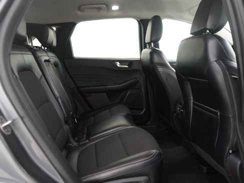 Used 2024 Ford Escape SE image 13