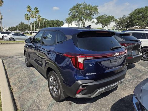 Used 2025 Kia Seltos LX AWD/4WD image 4