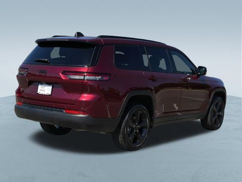 Used 2024 Jeep Grand Cherokee L Altitude AWD/4WD image 9
