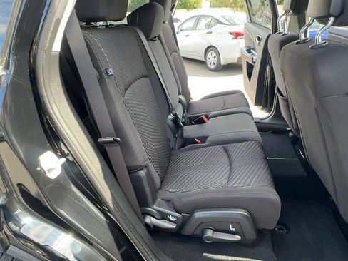 Used 2015 Dodge Journey SXT w/ Flexible Seating Group FWD image 39
