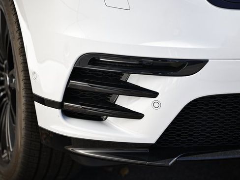 New 2026 Land Rover Range Rover Velar Dynamic SE image 13