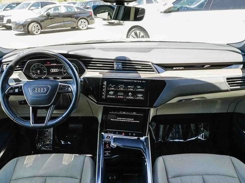 Used 2024 Audi Q8 e-tron Premium Plus w/ Premium Plus Package AWD/4WD image 12