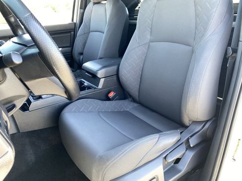 Used 2025 Toyota Tacoma SR RWD image 15