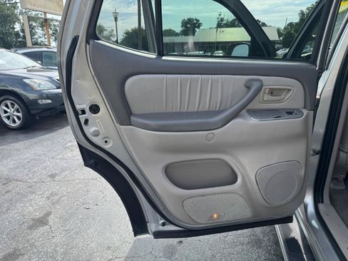 Used 2001 Toyota Sequoia Limited RWD image 15