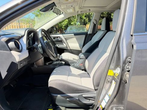 Used 2017 Toyota RAV4 XLE w/ All Weather Liner Package AWD/4WD image 8