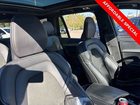 Used 2019 Volvo XC90 T5 R-Design w/ Protection Package Premier image 12