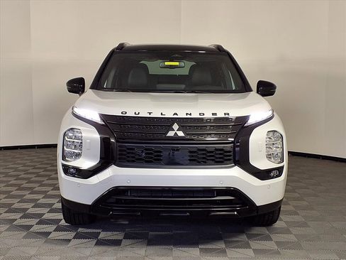 New 2025 Mitsubishi Outlander SEL Black Edition image 2