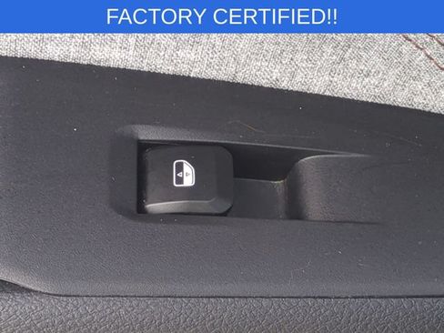 Used 2023 Jeep Compass Latitude w/ Sun and Sound Group AWD/4WD image 30