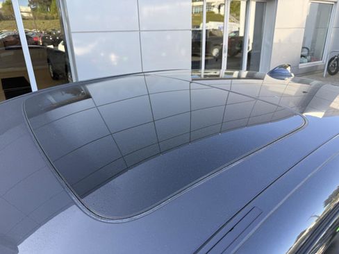 Used 2018 BMW M550i xDrive AWD/4WD image 9