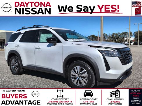 New 2026 Nissan Pathfinder SL image 1